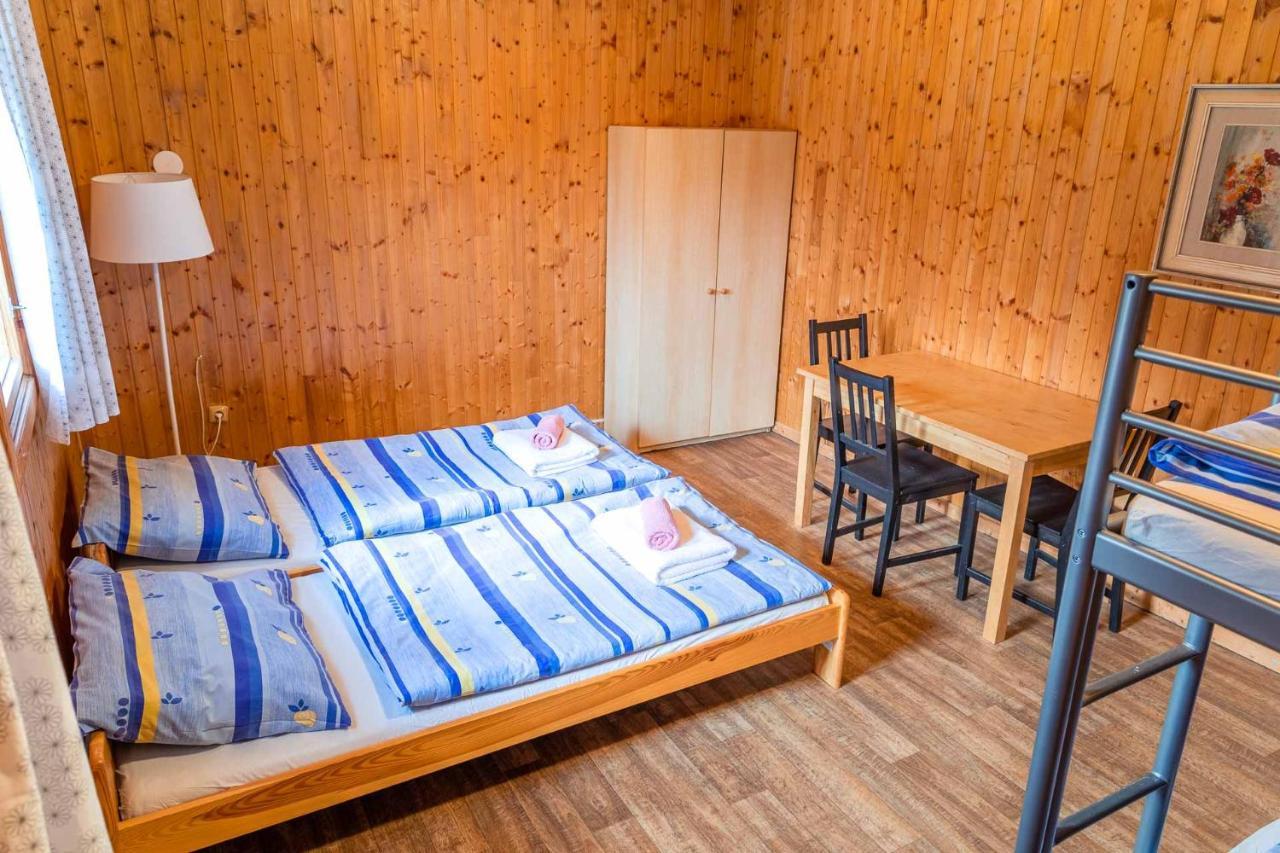 Cejch - Rekreacni Areal S Restauraci Hotel Kněžmost Buitenkant foto